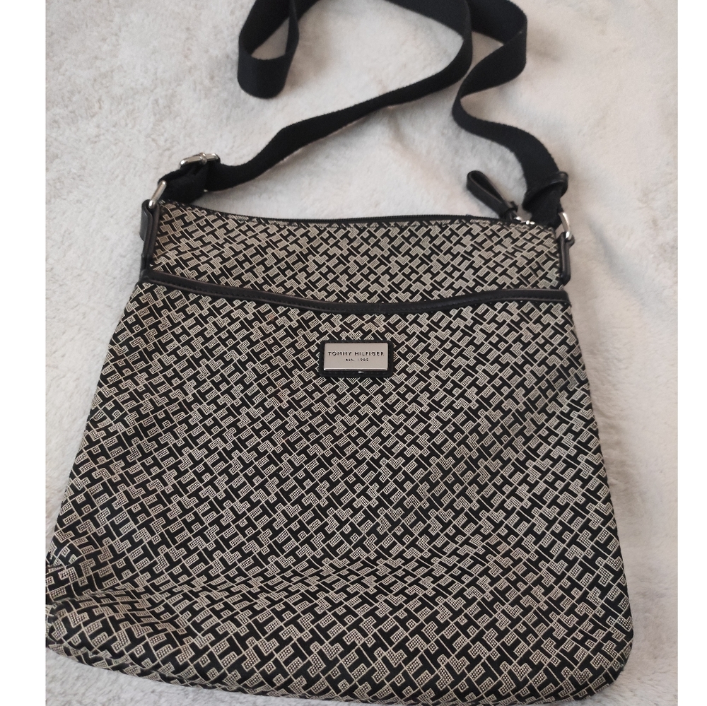 TOMMY HILFIGER Crossbody